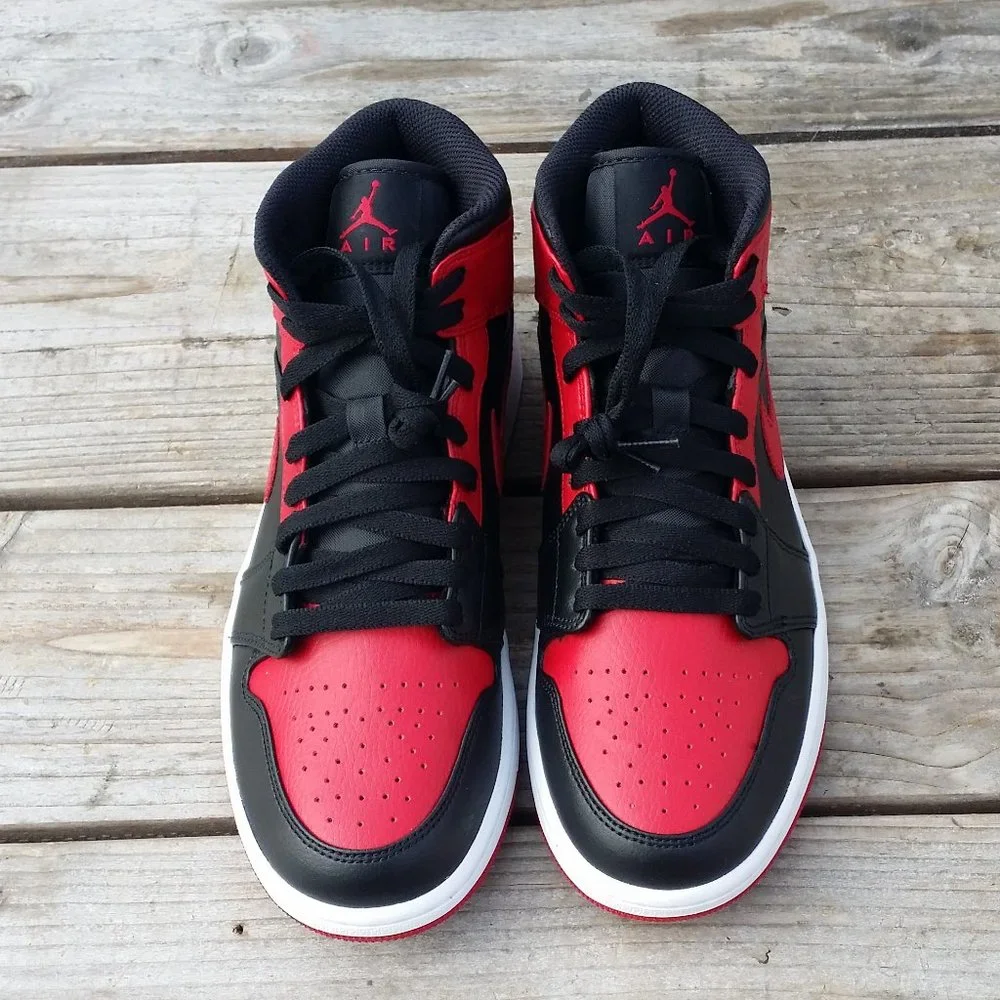New Women Size 9.5 / Size 8 Men Nike Air Jordan 1 Mid Banned Basketball Sneaker - Picture 5 of 8